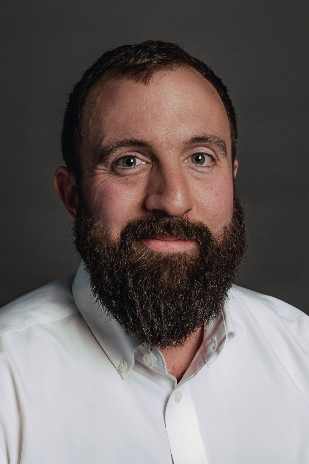 Travis Niles: Event Manager. Space Curator. Vocalist.